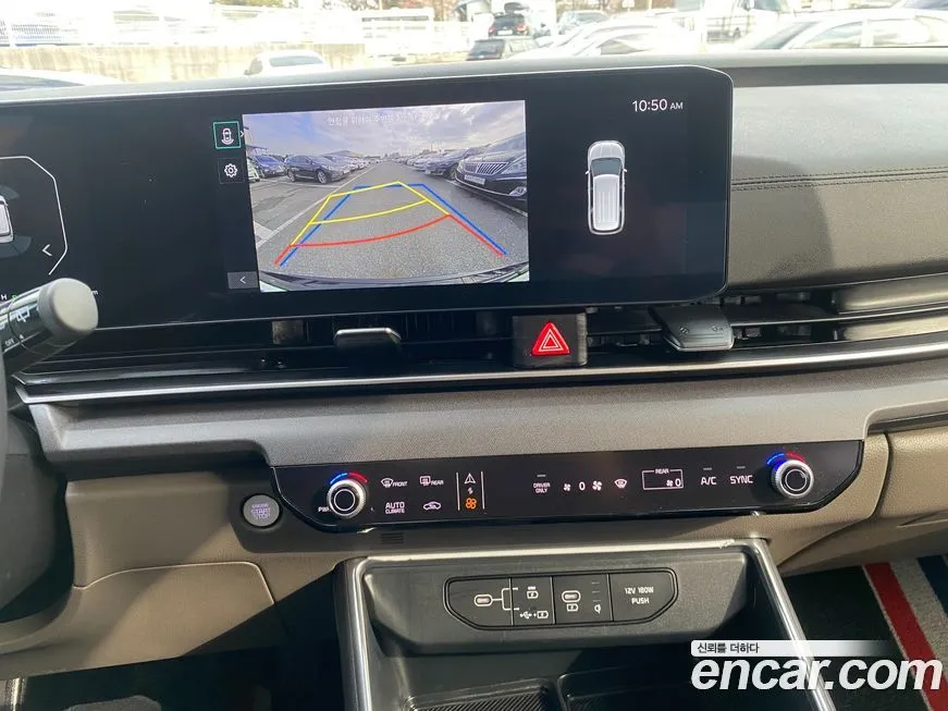 Kia Carnival — фото 10