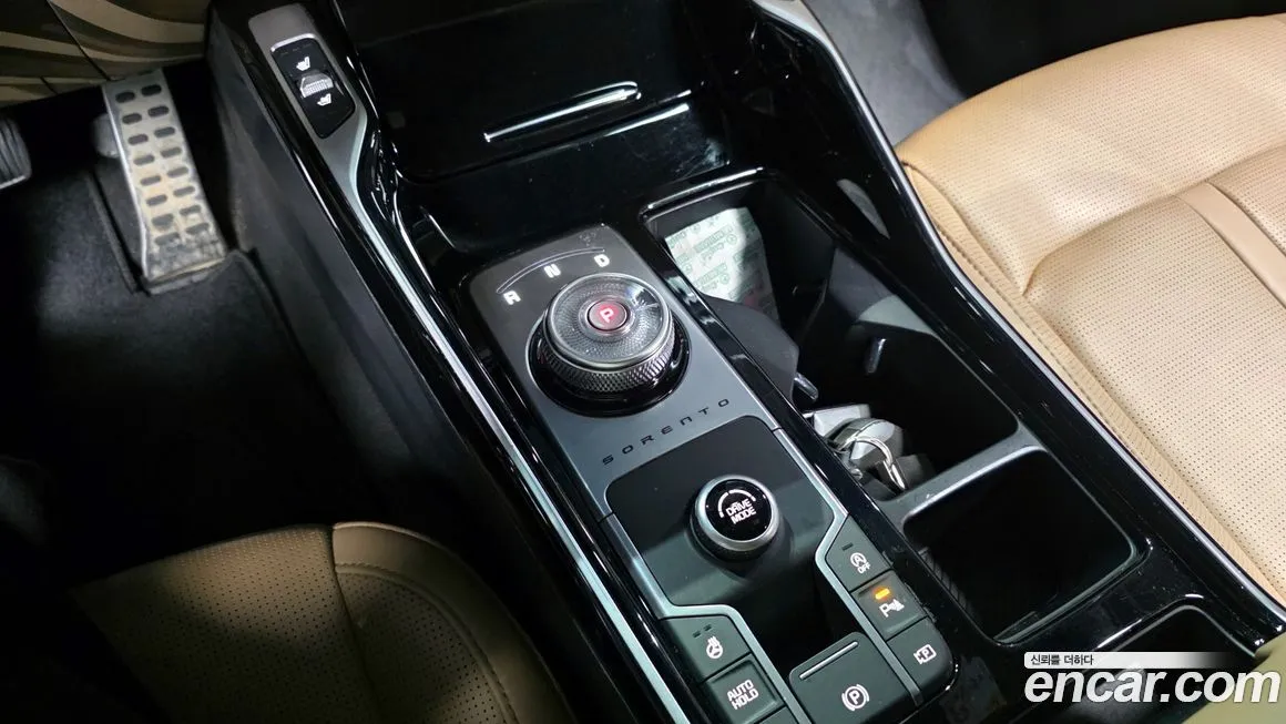 Kia Sorento — фото 9