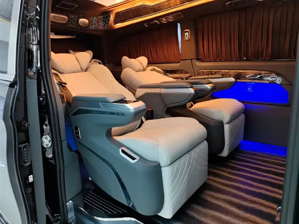 Mercedes-Benz Vito 2023 из CN, фото 7