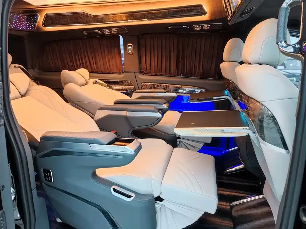 Mercedes-Benz Vito 2023 из CN, фото 8