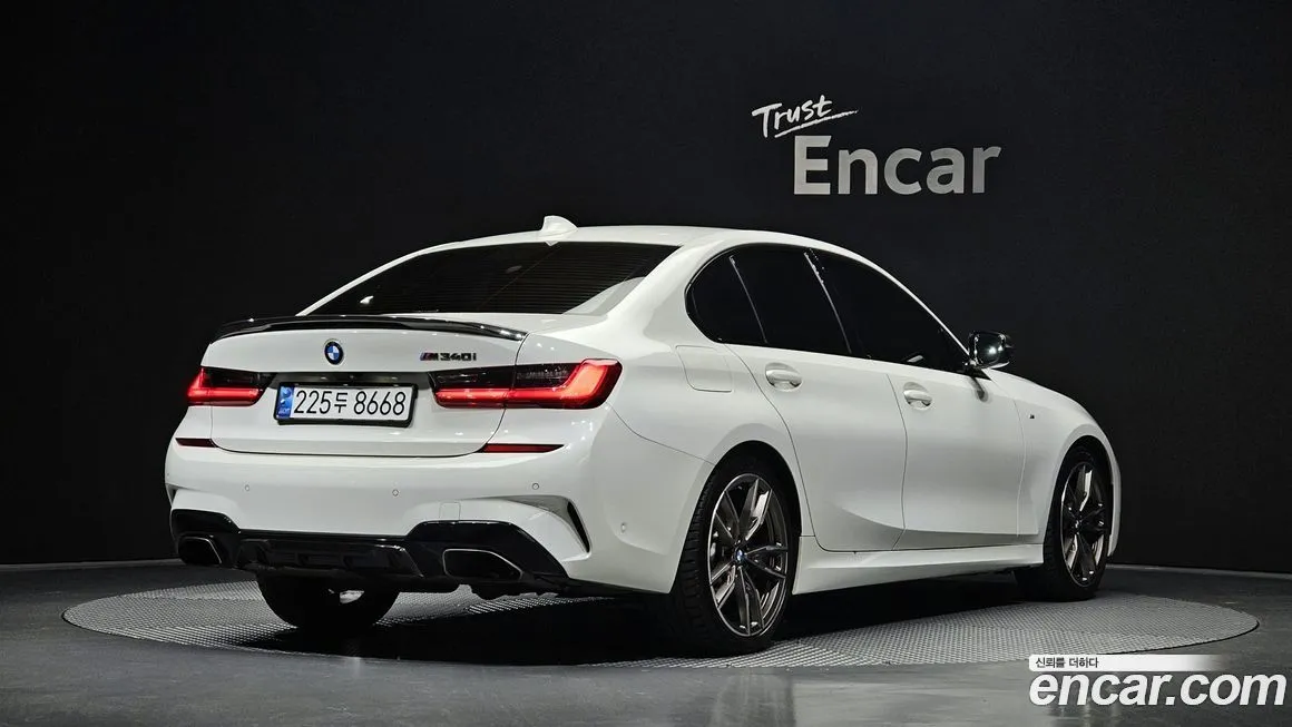 BMW 3-Series 2021 из KR, фото 2