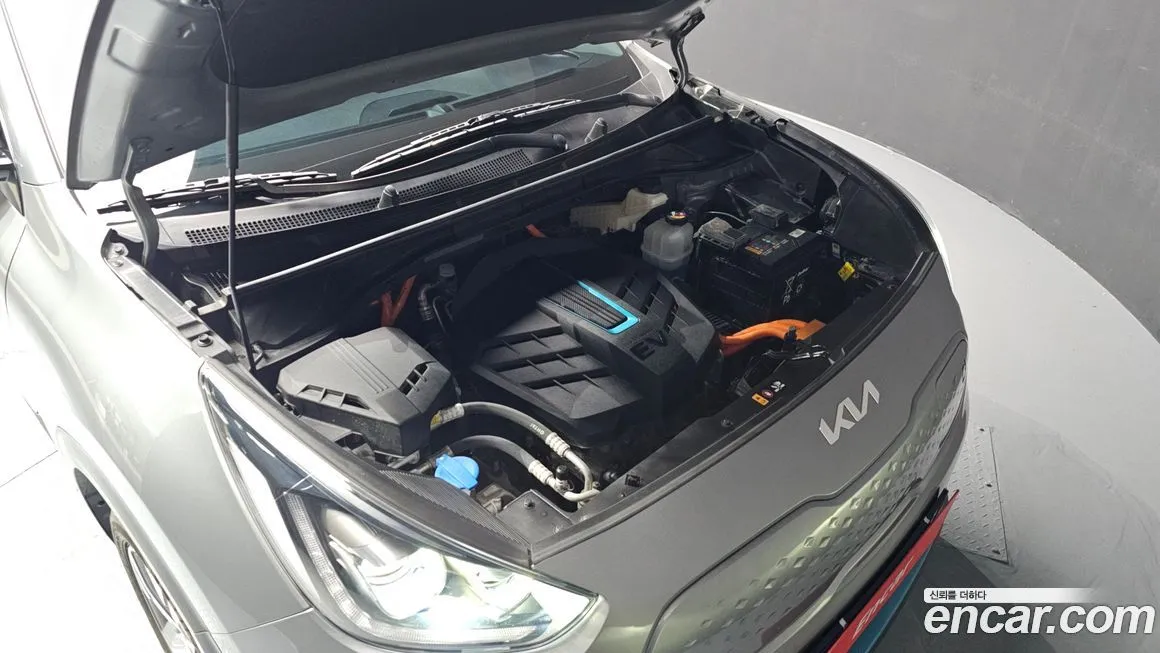 Kia Niro — фото 6