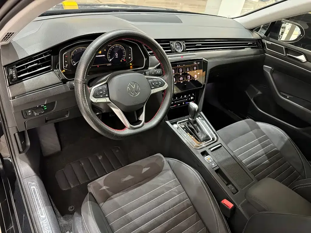 Volkswagen Magotan 2022 из CN, фото 4