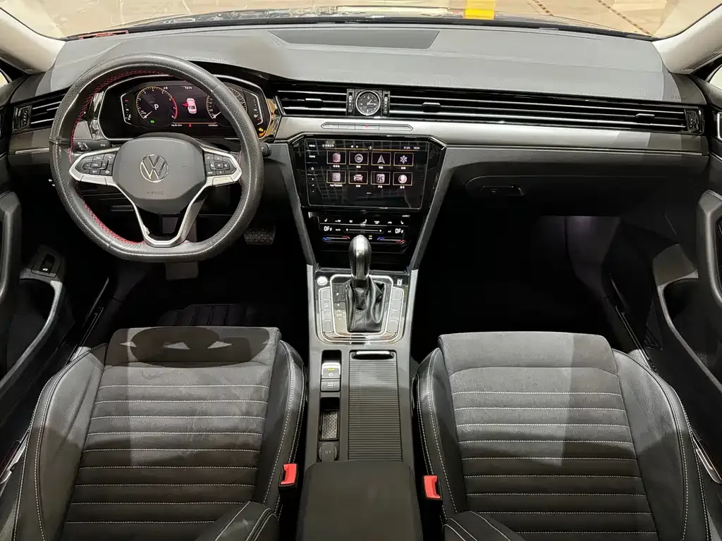Volkswagen Magotan 2022 из CN, фото 6