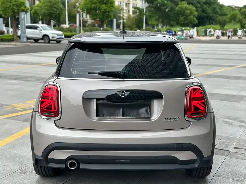MINI Cooper (3-door) 2023 из CN, фото 4