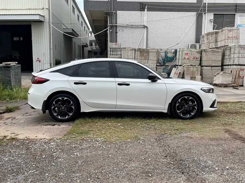 Honda Civic 2023 из CN, фото 4