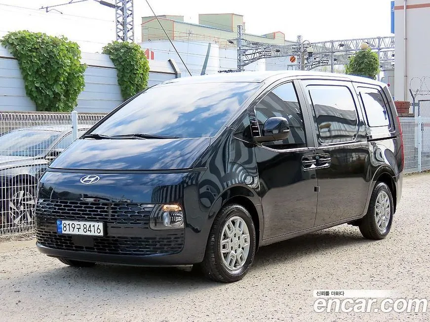 Hyundai Staria — фото 2