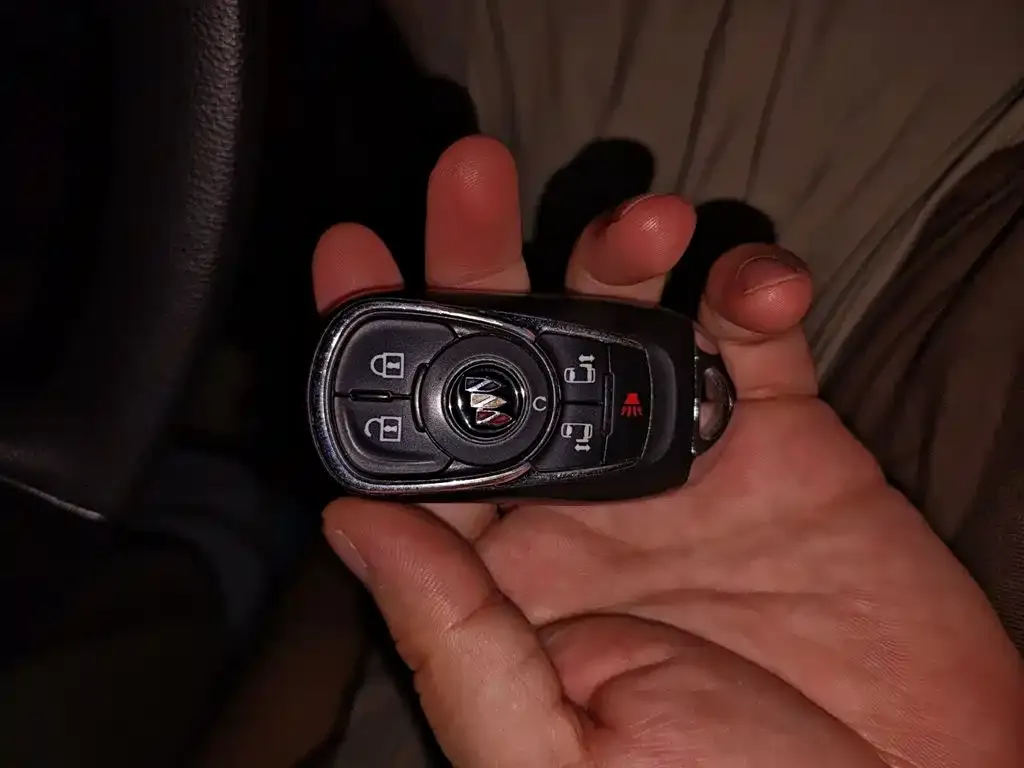 Buick GL8 2023 из CN, фото 9