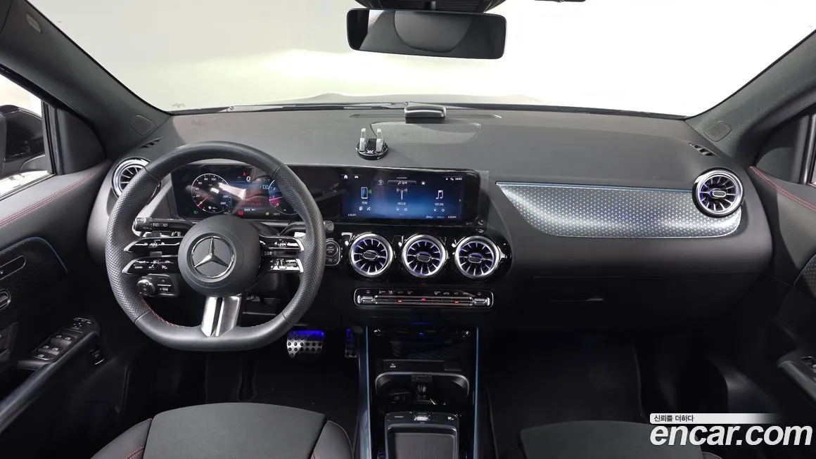Mercedes-Benz GLA-Class — фото 7