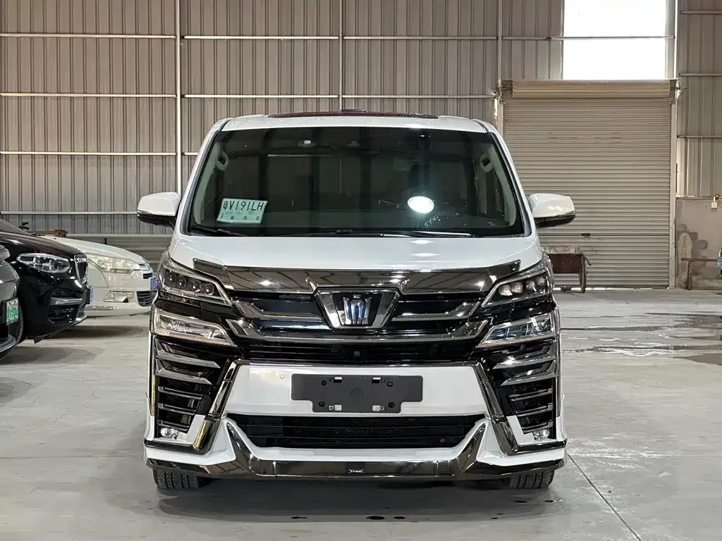 Toyota Vellfire 2022 из CN, фото 2