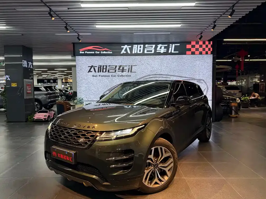 Land Rover Evoque — фото 1