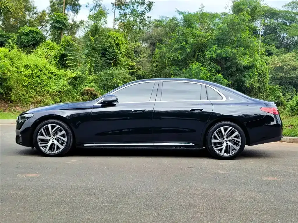 Mercedes-Benz E-Class 2024 из CN, фото 4
