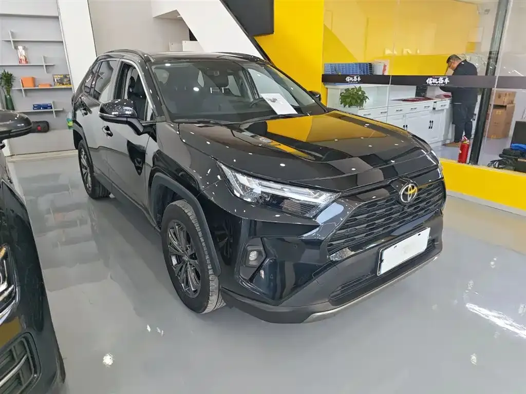 Toyota RAV4 2024 из CN, фото 4