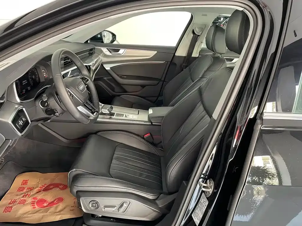 Audi A6L 2024 из CN, фото 7