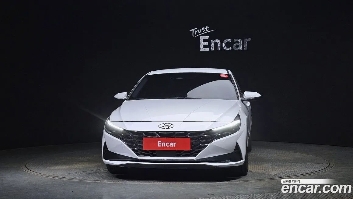 Hyundai AVANTE — фото 3