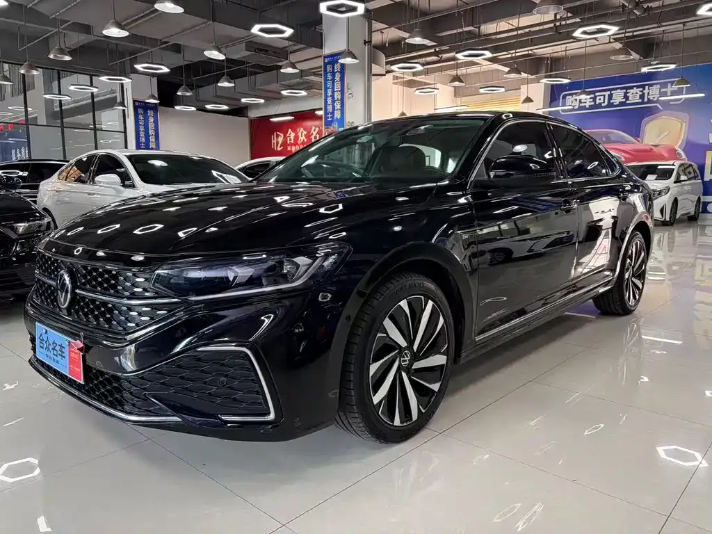 Volkswagen Passat 2022 из CN, фото 1