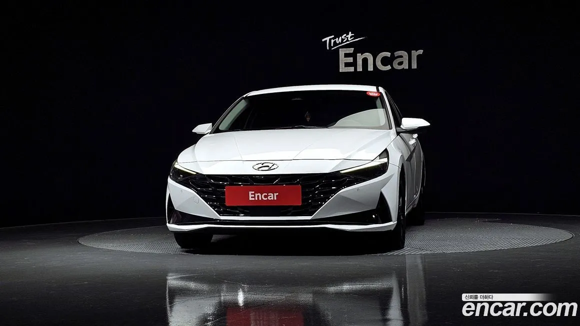 Hyundai AVANTE — фото 3