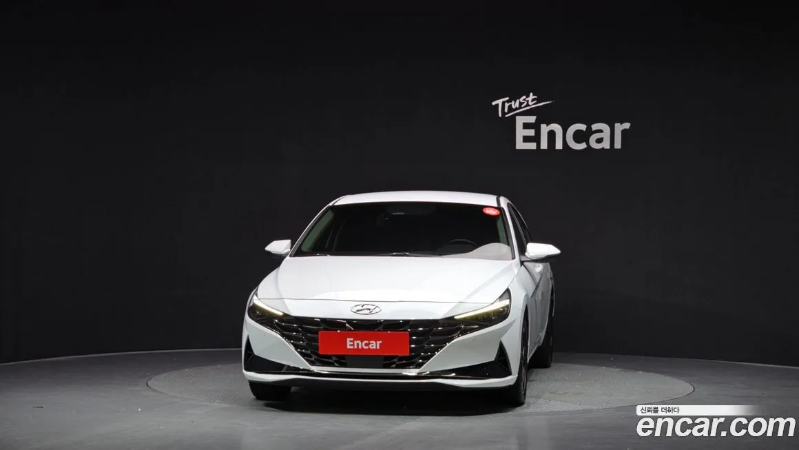 Hyundai AVANTE — фото 3