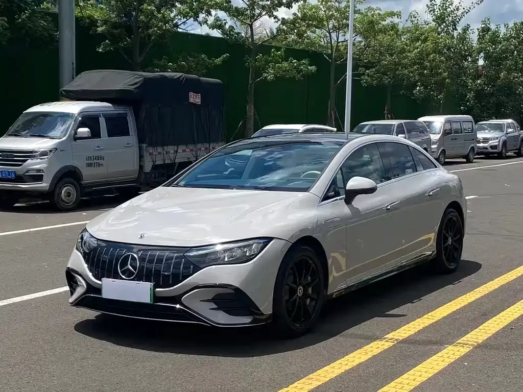 Mercedes-Benz EQE 2023 из CN, фото 1