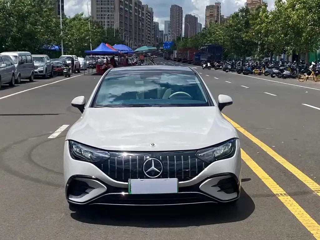 Mercedes-Benz EQE 2023 из CN, фото 2