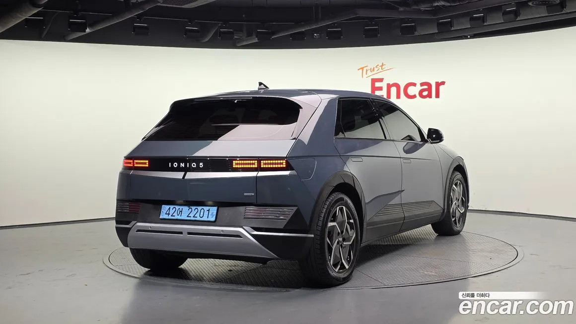 Hyundai Ioniq5 — фото 2