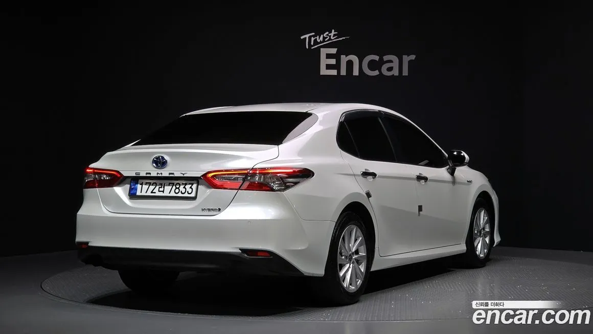 Toyota Camry 2023 из KR, фото 2