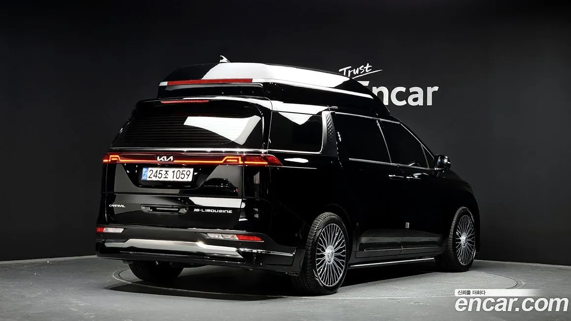 Kia Carnival 2023 из KR, фото 2