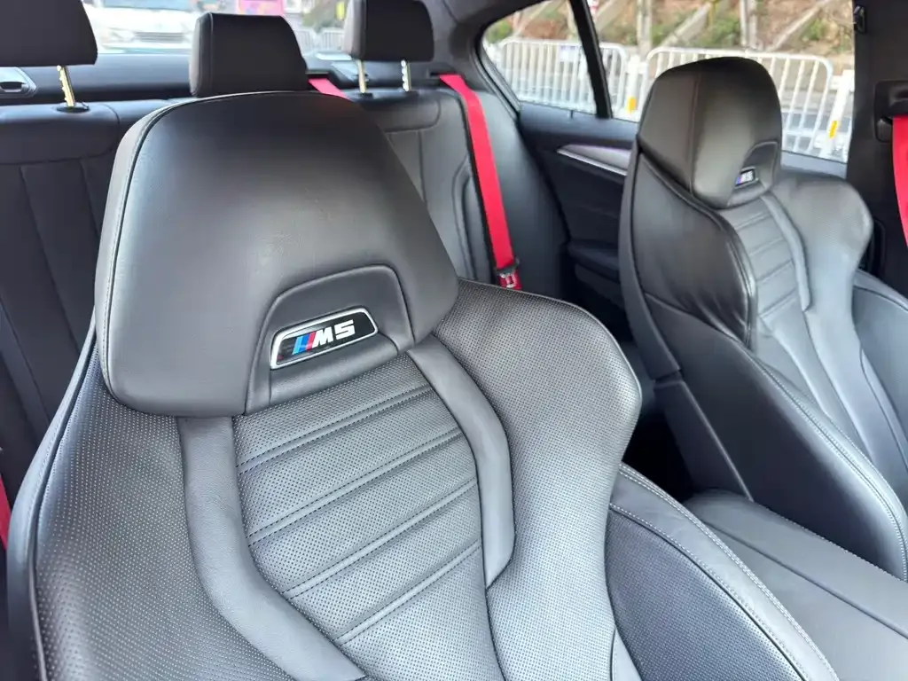 BMW M5 2023 из CN, фото 7
