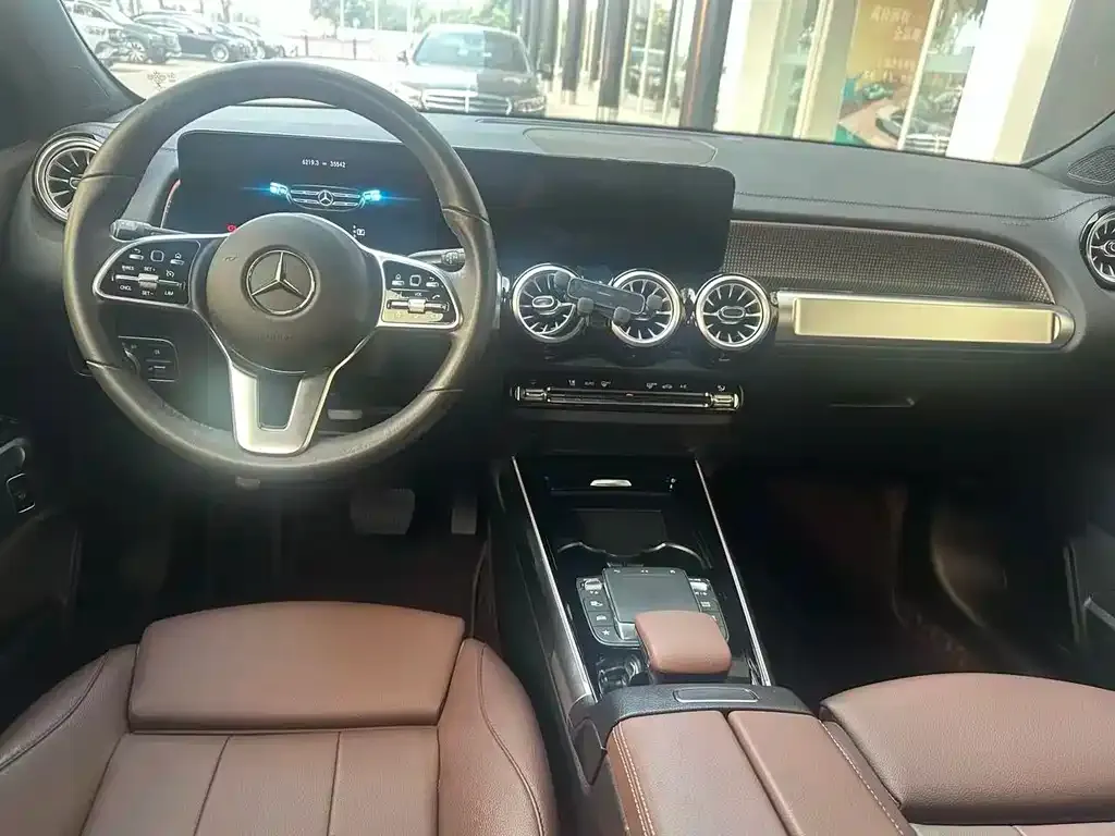 Mercedes-Benz GLB 2023 из CN, фото 7