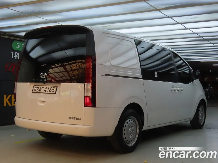Hyundai Staria 2022 из KR, фото 3