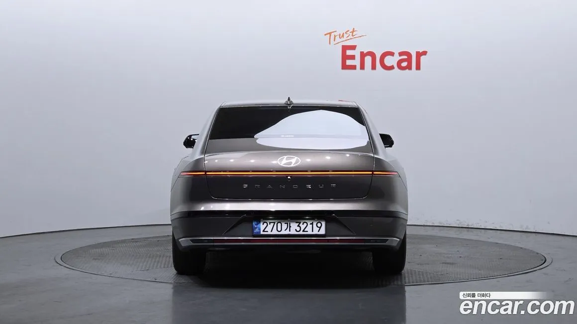 Hyundai Grandeur 2023 из KR, фото 4