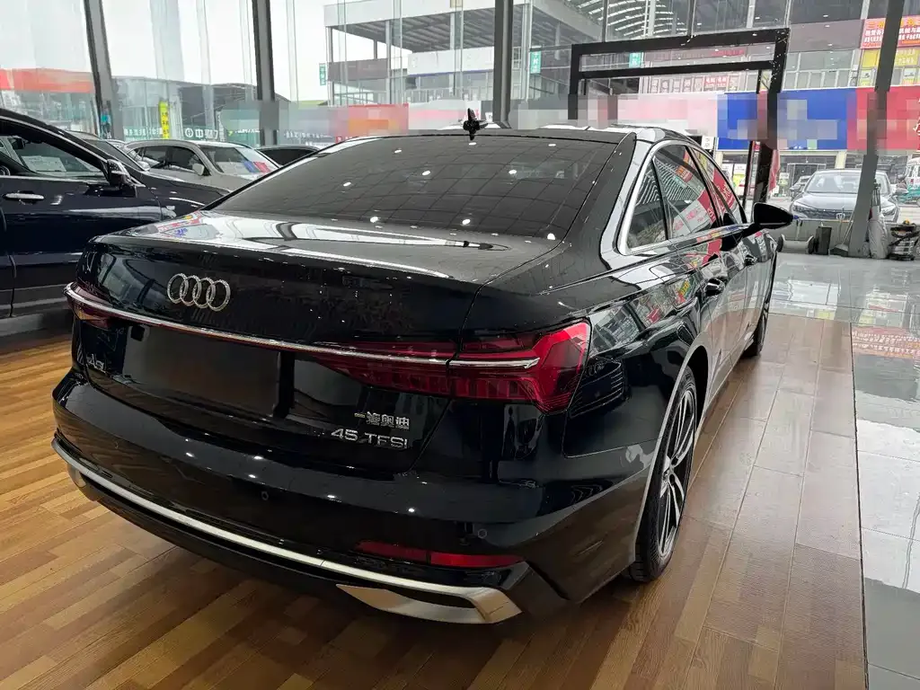 Audi A6L 2024 из CN, фото 6