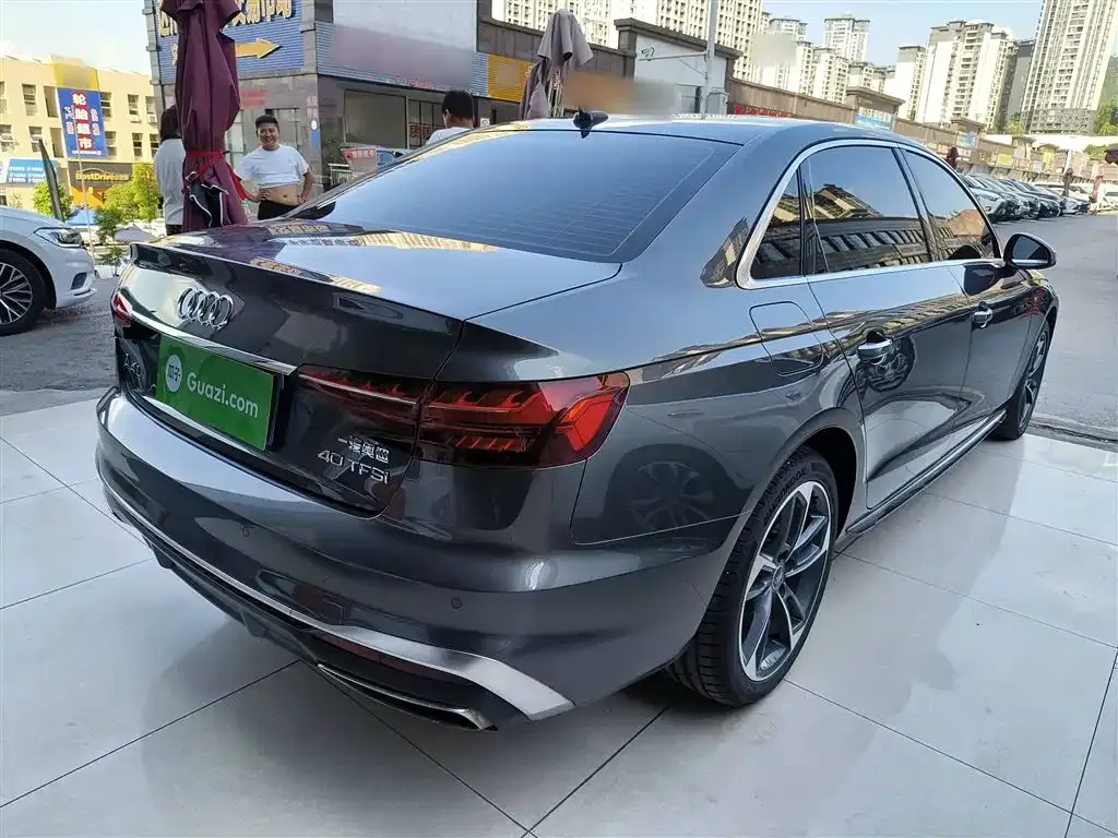 Audi A4L 2022 из CN, фото 7