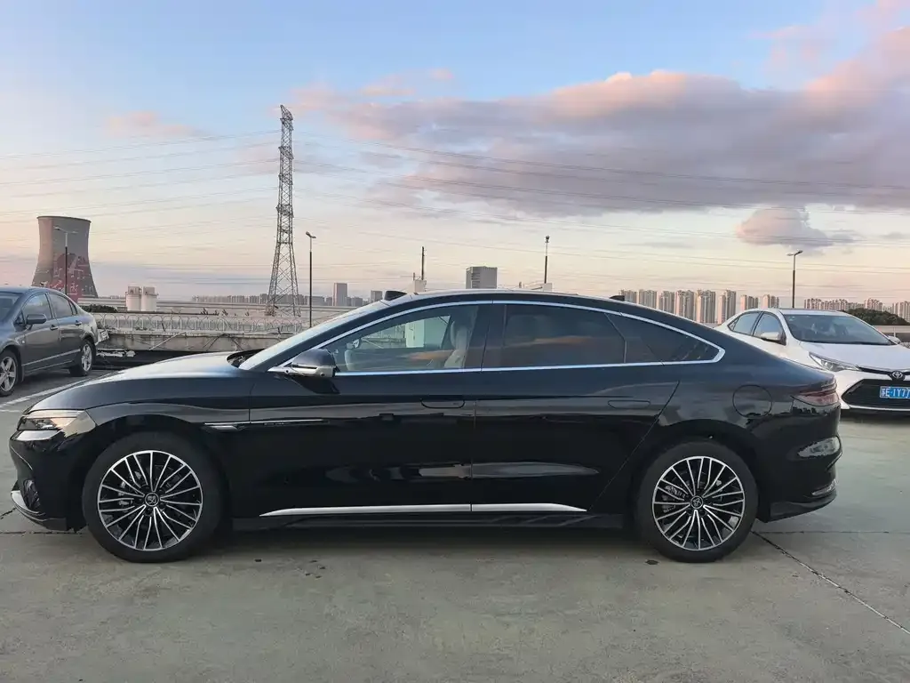 BYD Han 2025 из CN, фото 4