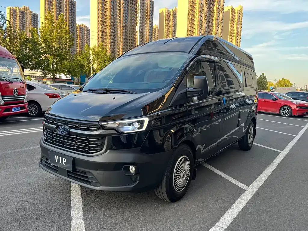 Ford Transit 2023 из CN, фото 1
