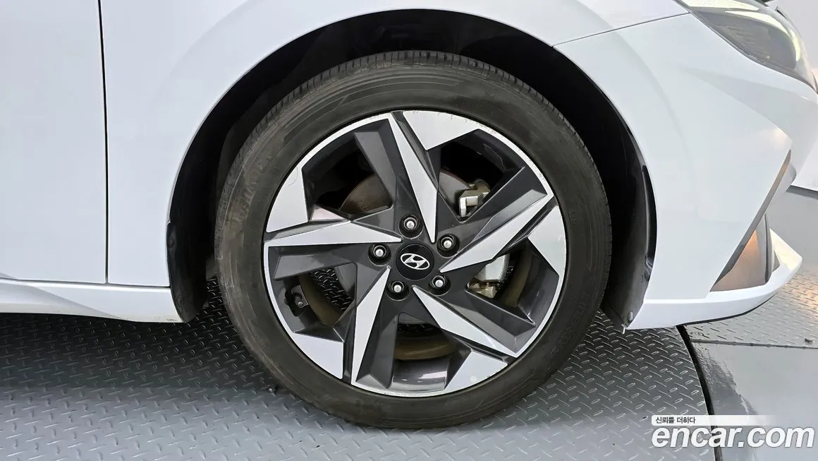 Hyundai AVANTE 2021 из KR, фото 5