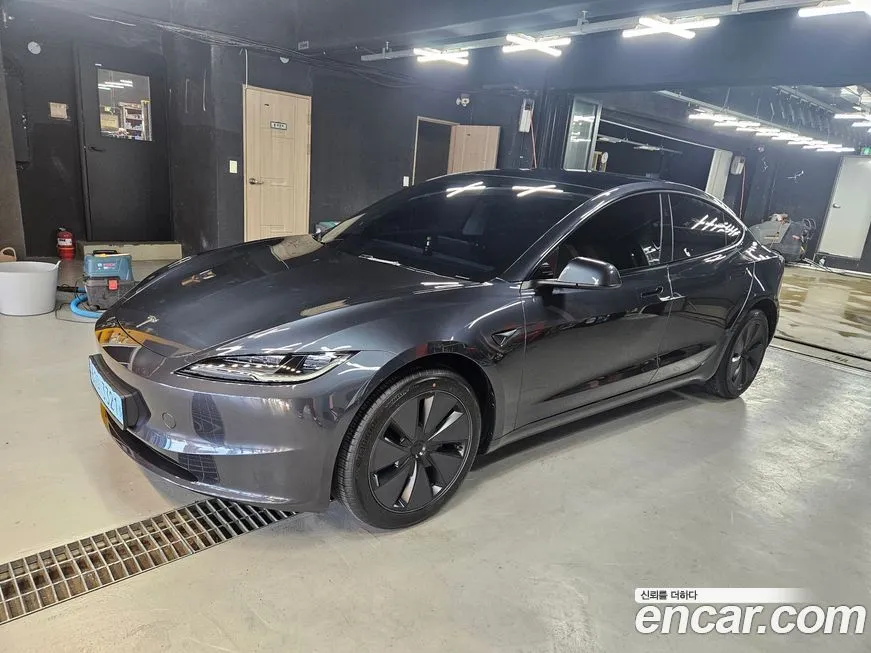 Tesla Model 3 2025 из KR, фото 2