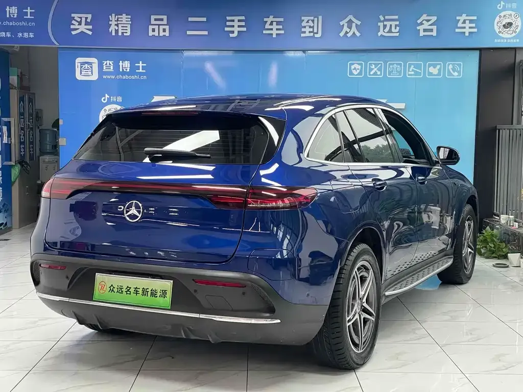 Mercedes-Benz EQC — фото 5