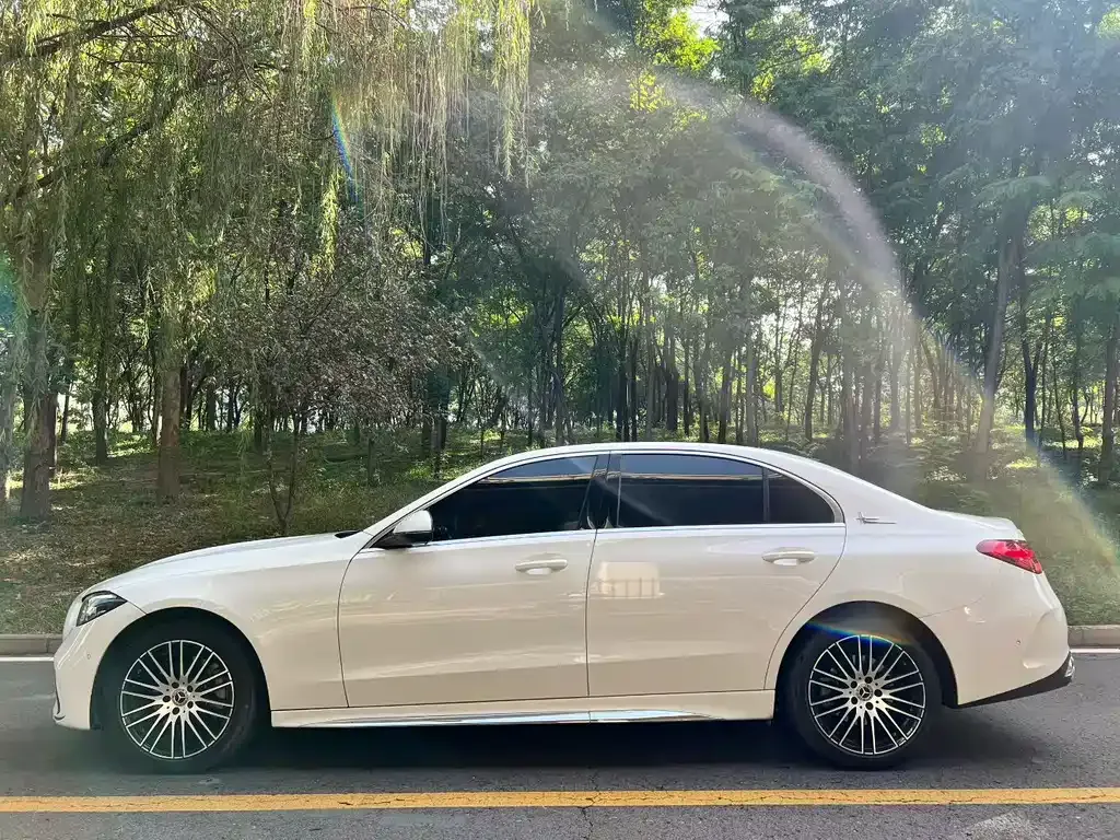 Mercedes-Benz C-Class 2023 из CN, фото 3