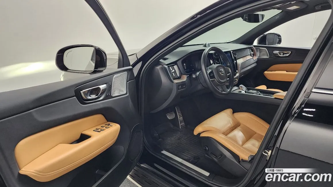 Volvo XC60 2022 из KR, фото 10