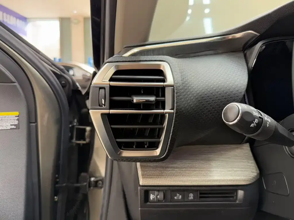 Citroen C5 X 2022 из CN, фото 8