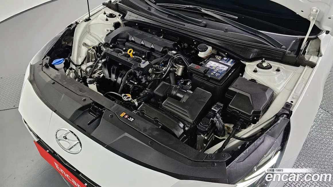 Hyundai AVANTE 2023 из KR, фото 6
