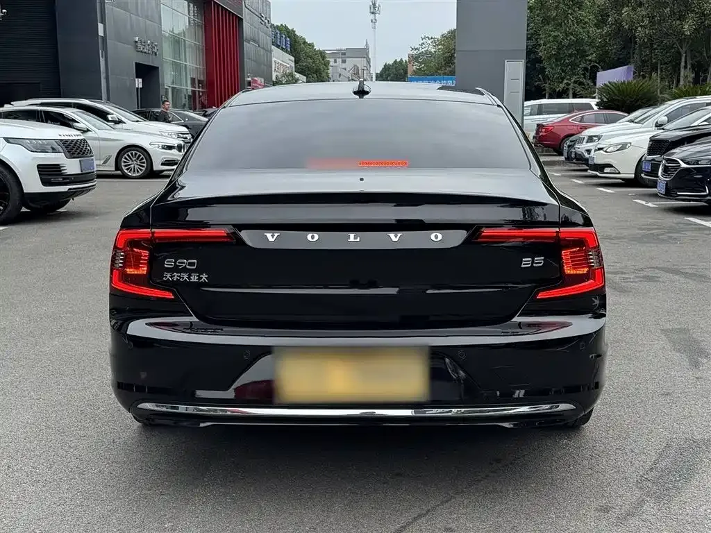 Volvo S90 2024 из CN, фото 5