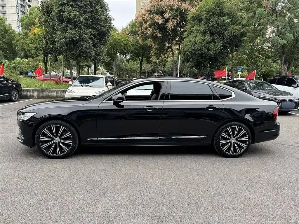 Volvo S90 2024 из CN, фото 9
