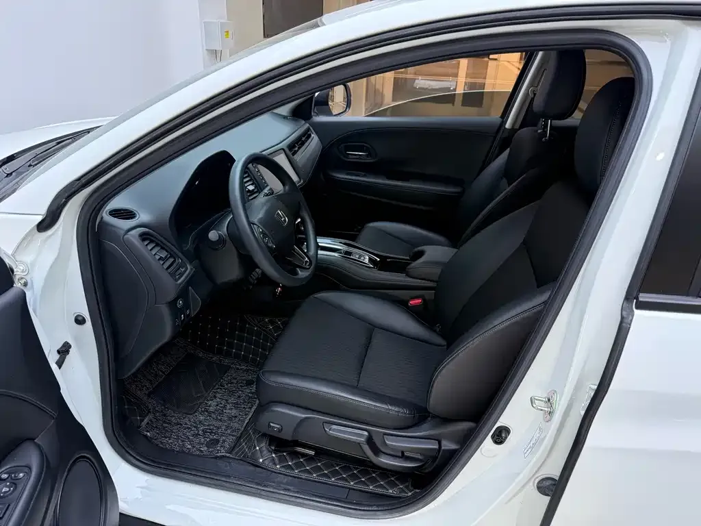 Honda Vezel 2022 из CN, фото 8
