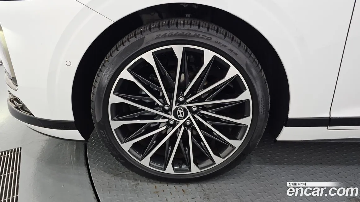 Hyundai Grandeur 2023 из KR, фото 5