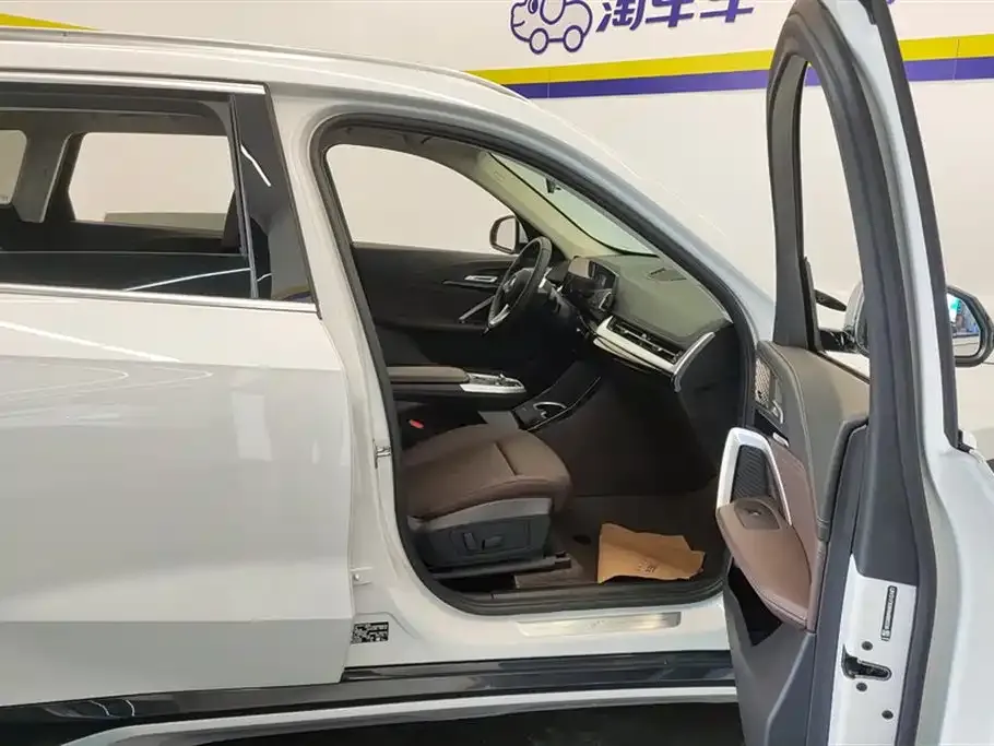 BMW X1 2024 из CN, фото 8