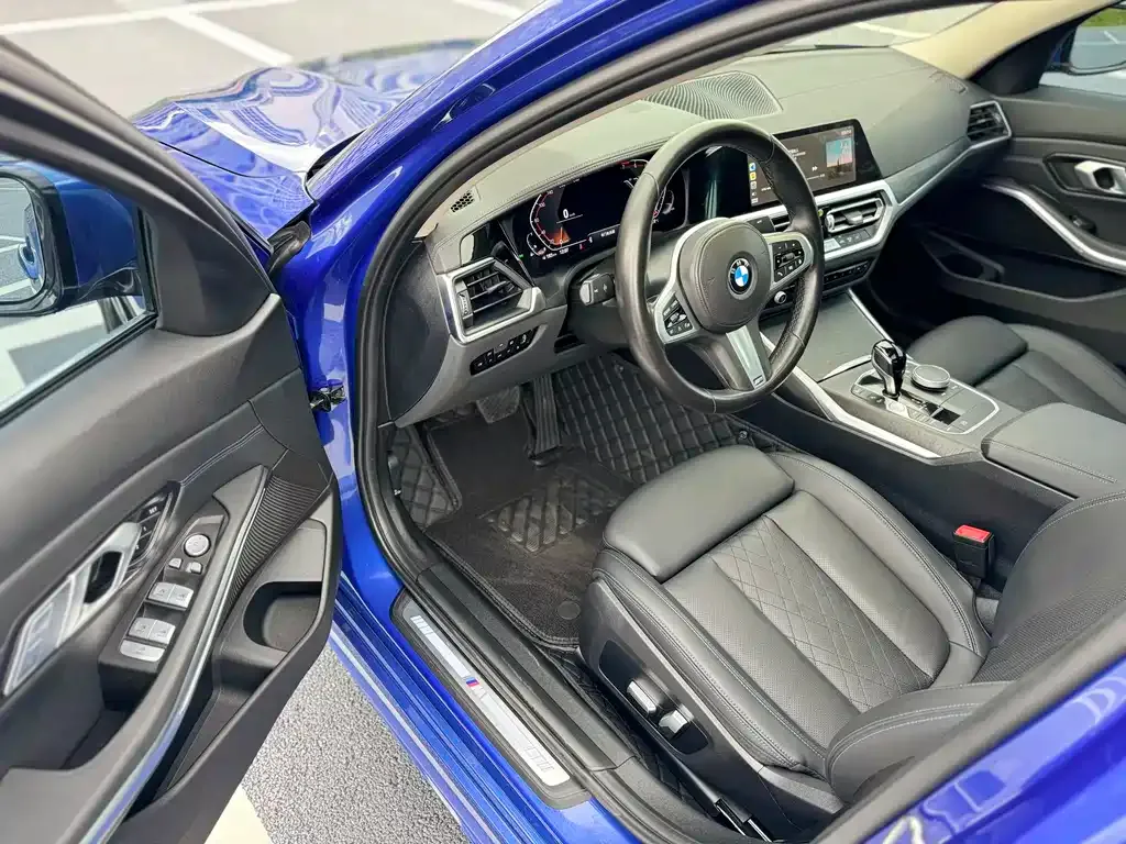 BMW 3 Series 2021 из CN, фото 6