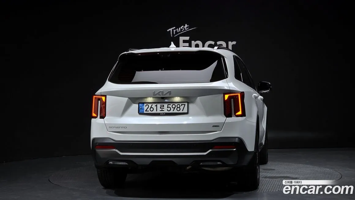Kia Sorento — фото 4