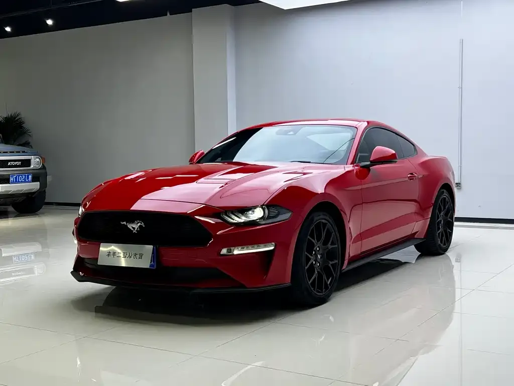 Ford Mustang 2022 из CN, фото 1